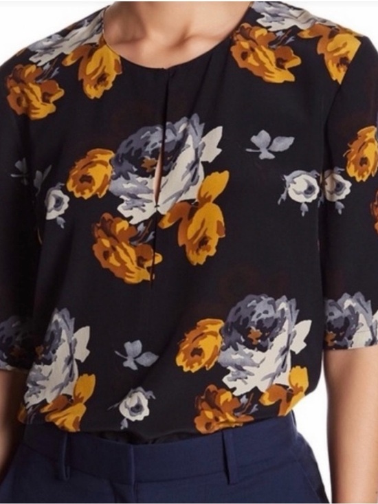 Theory Tops - Theory Antazia 100% Silk Black Floral Keyhole Blouse